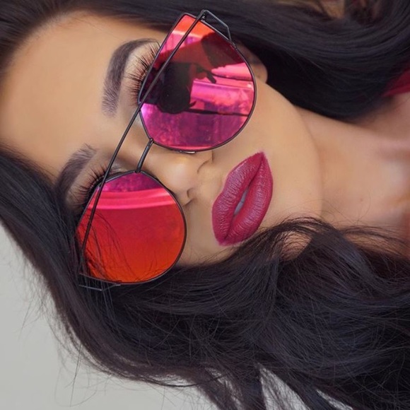 Flat Metal Vintage Cat Eye Mirror Sunglasses - Picture 5 of 5